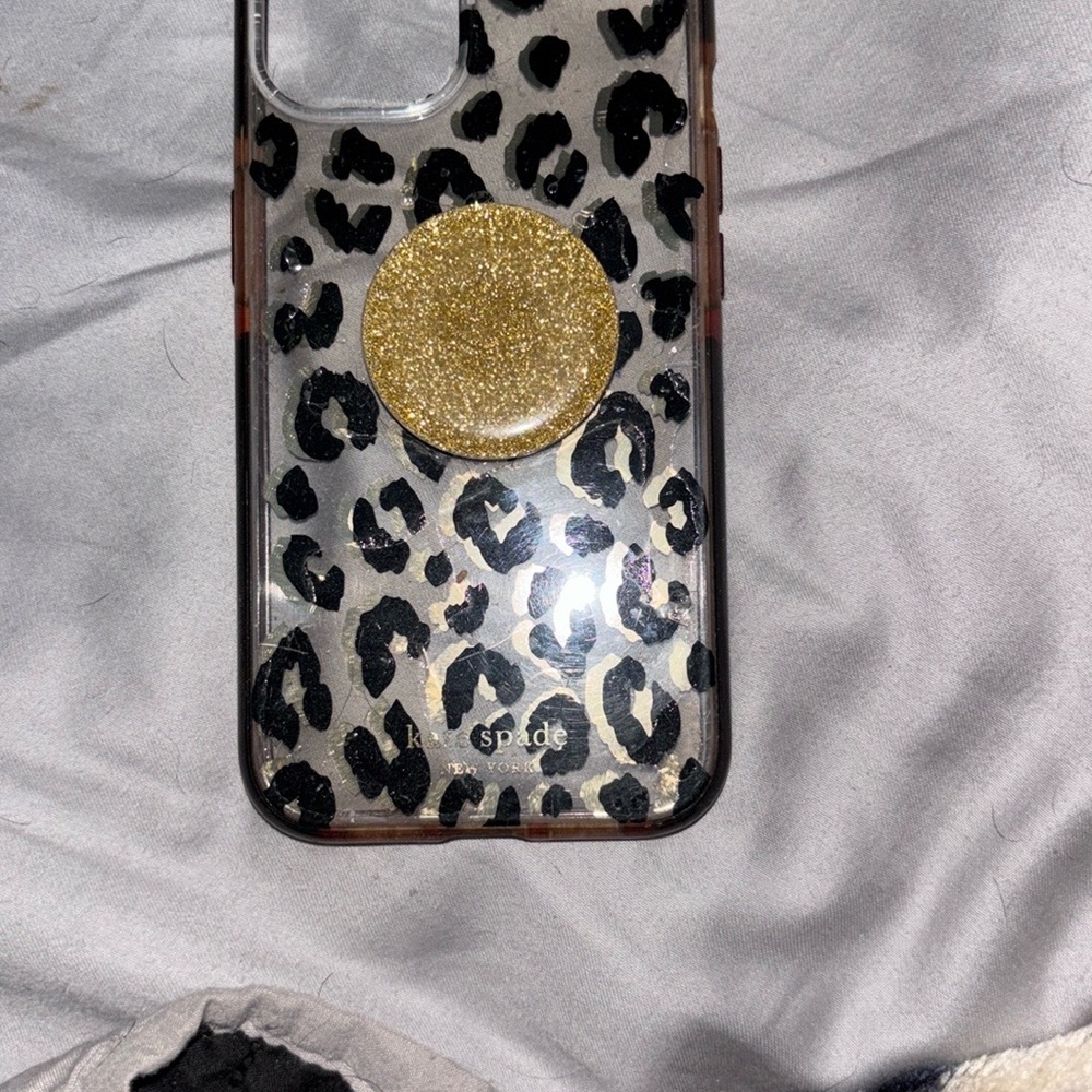 I phone 13 Case with Pop Socket